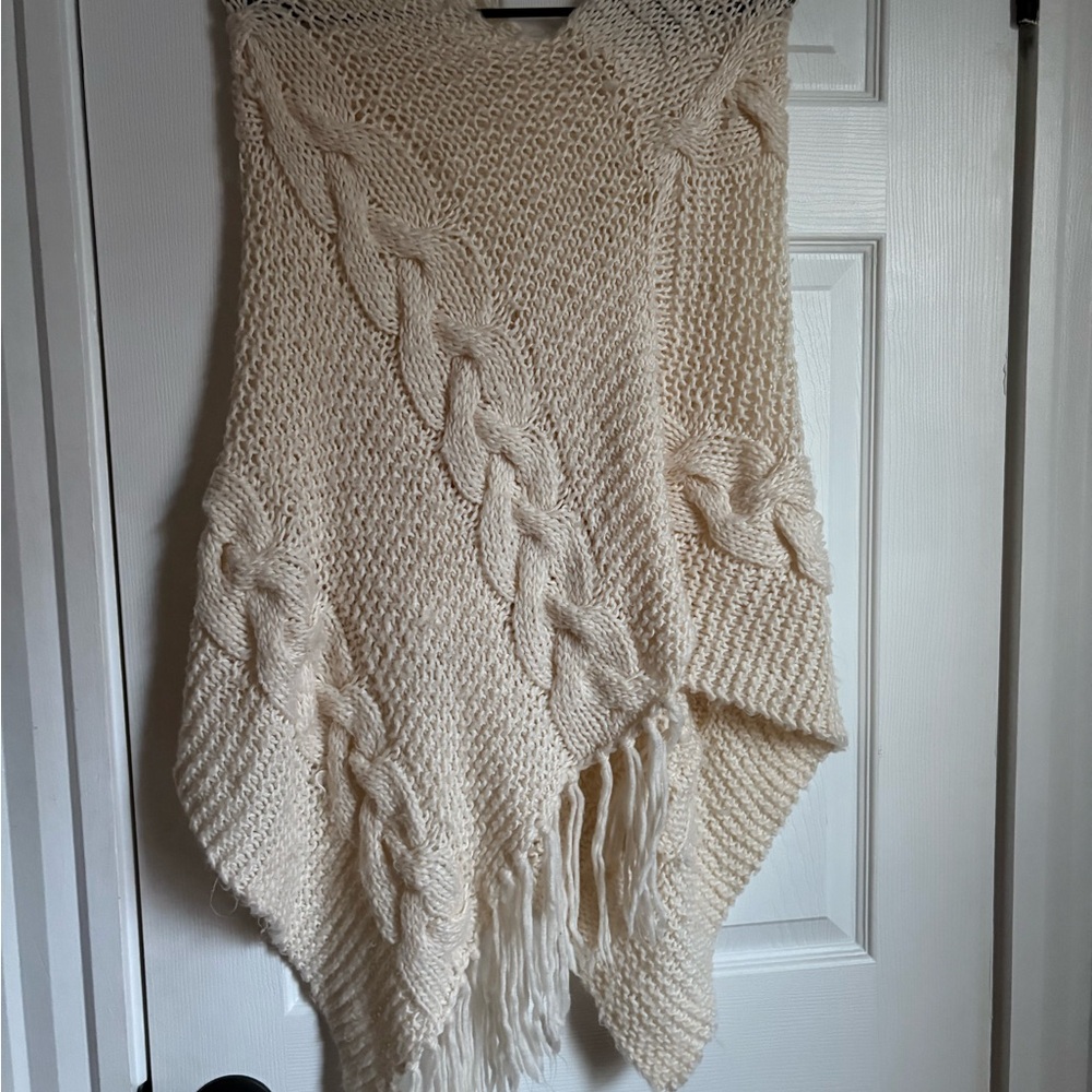 Rampage Cream Cable Knit Women's Sweater